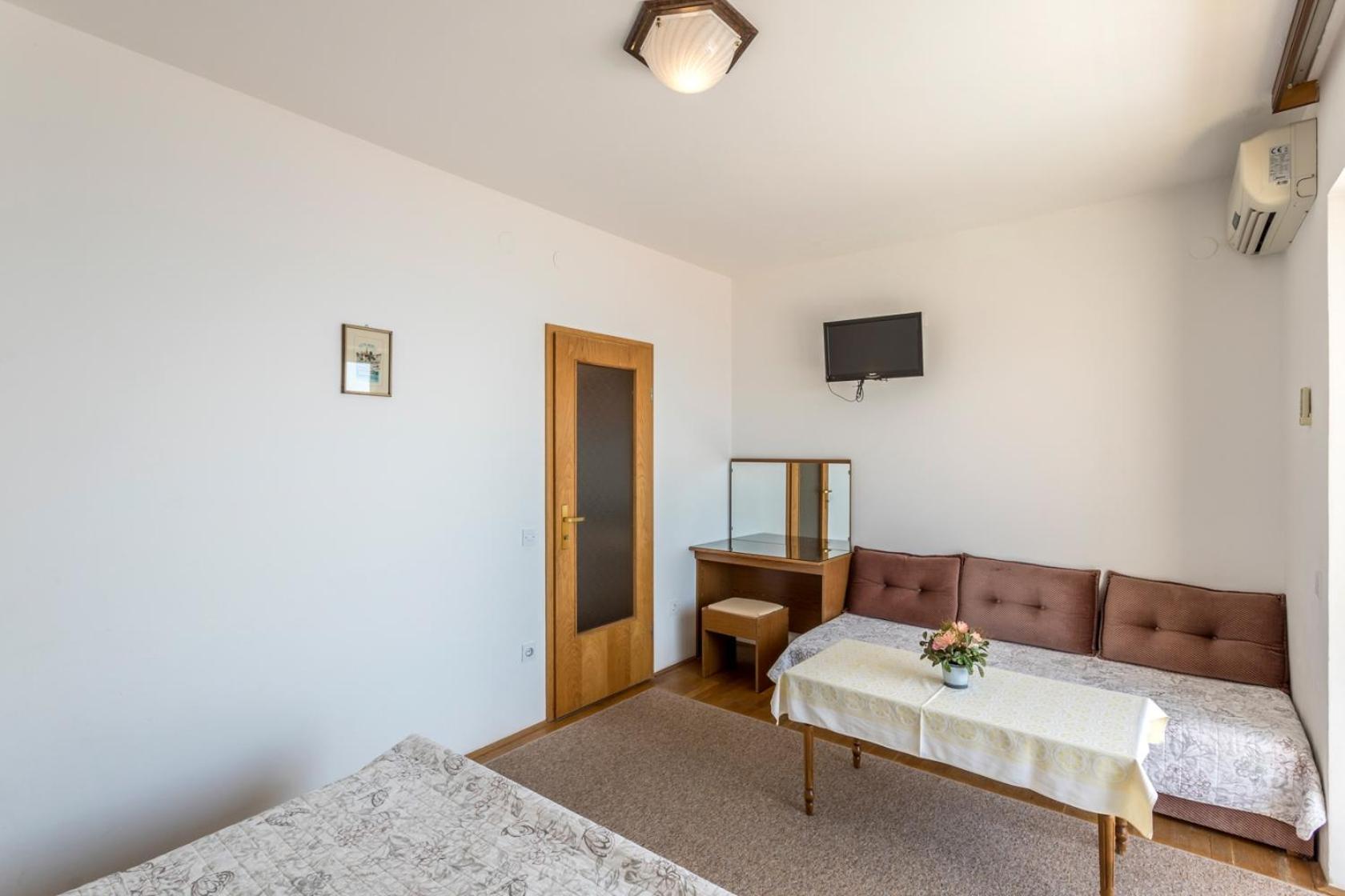 Apartments With A Parking Space Baska Voda, Makarska - 301 Phòng bức ảnh